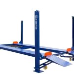 four post car lifting